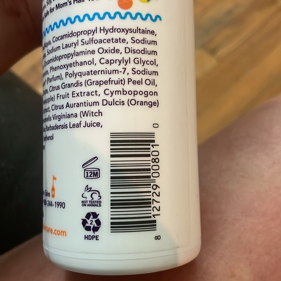 Brand new 12 fluid ounces, fairytales, lifeguard, clarifying shampoo - Picture 5 of 5